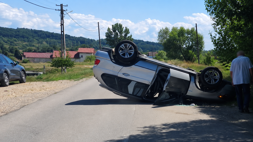Accident socant a rasturnat BMW ul interventie de