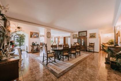 Conac de lux din Arges disponibil spre vanzare prin Sothebys
