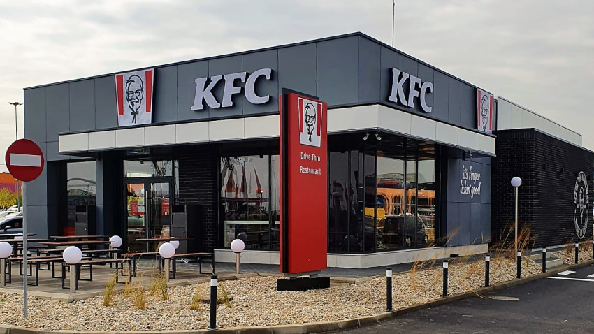 KFC a inaugurat un restaurant intr un loc surprinzator