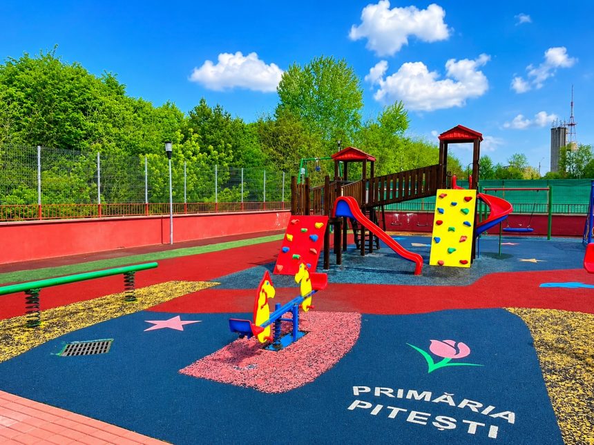 Piteshti locul de joaca din Trivale va fi renovat complet