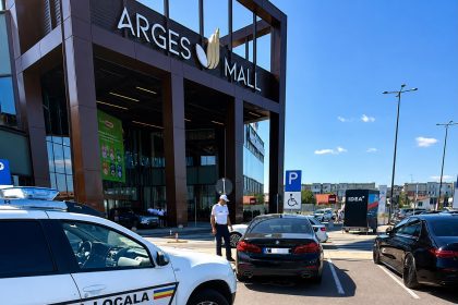 Politia Locala Pitesti a efectuat controale si a aplicat amenzi la Arges Mall