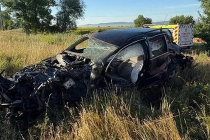 tragedie masina lovita de tren soferul nu a supravietuit