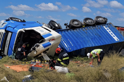Accident fatal pe DN22 Soferul unui TIR a decedat dupa ce