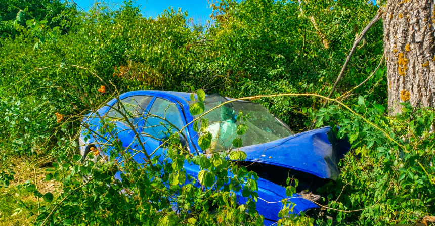 Accident in Mozaceni Arges O masina a lovit un