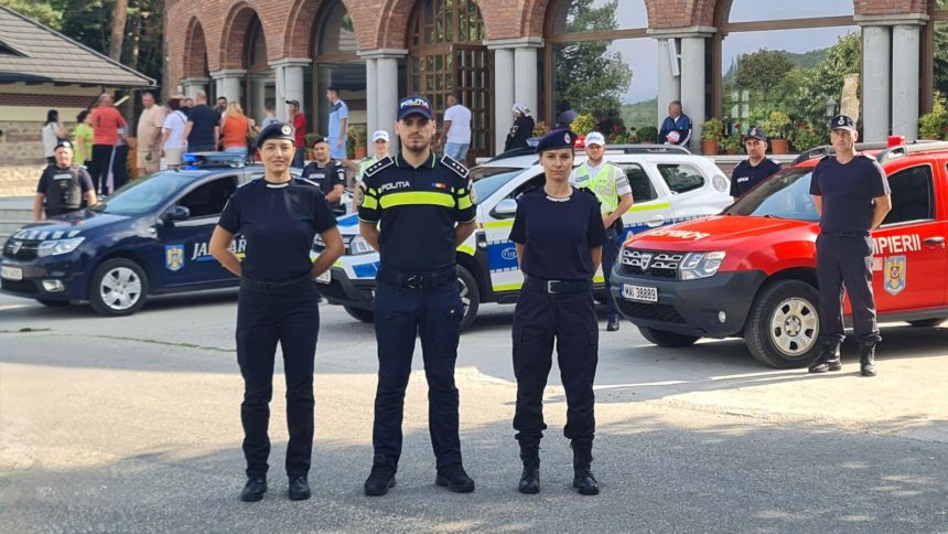 Adormirea Maicii Domnului in Arges Sute de politisti prezenti