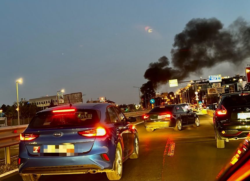 Alerta in trafic Masina in flacari IN ACEST MOMENT