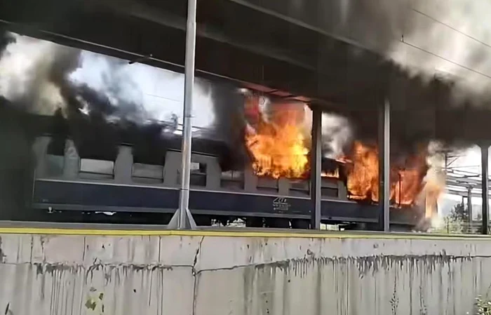 Arad incendiu in ultimul vagon al unui tren Regio in gara