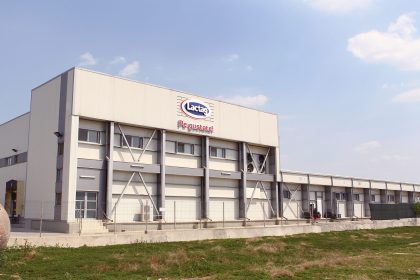 Arges Fabrica Lactag din Costesti este de vanzare
