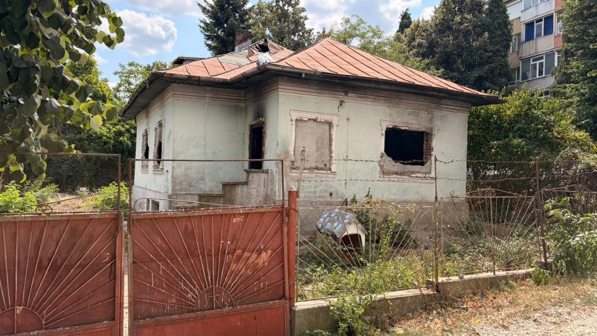 Casa Groazei din Pitestii in apropierea Universitatii Brancoveanu