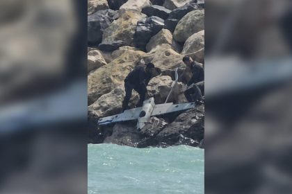 Costinesti Drona descoperita in mare la cativa metri de