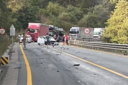 DN7 Pitesti Sibiu trafic oprit dupa un accident la