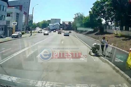 Inconstienta extrema pe o strada din Pitesti Moment socant