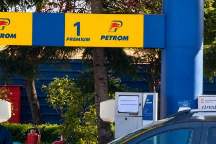 Numeroase benzinarii au ramas fara motorina premium si