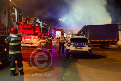 O casa a incendiata in localitatea Bradu din Arges