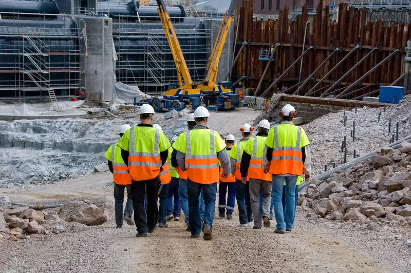 Paradox la Tulcea un medic oncolog lucreaza in domeniul constructiilor