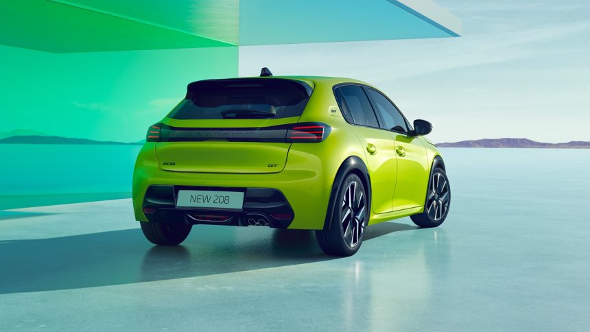 Peugeot 208 la Eurial Pitesti Hibried benzina sau electric