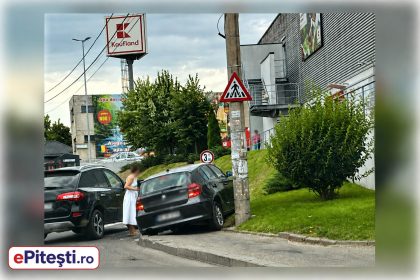 Piteshti O soferita a iesit cu masina pe trotuar si a provocat pagube