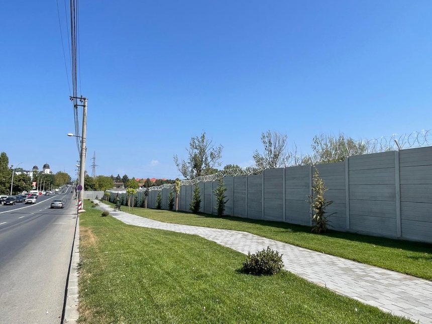 Pitesti Lucrarile de reparare a gardului de pe Calea