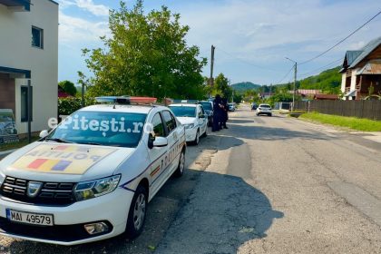 Polist din Arges oprit baut la volan in timpul serviciului