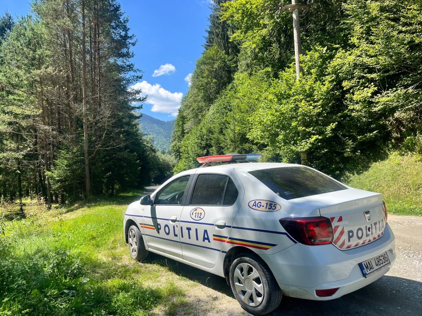 Politistii din Arges in tabara cu copiii O supriza pe