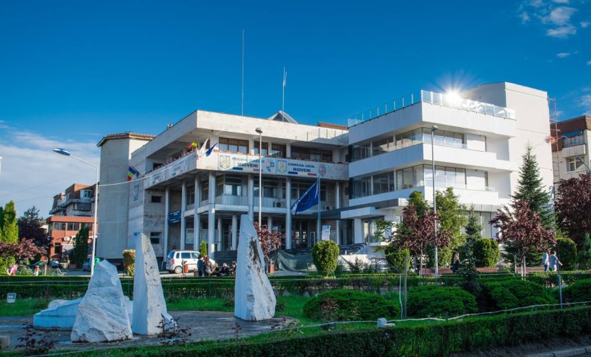 Primaria Mioveni imbunatateste curtea Scolii Gimnaziale