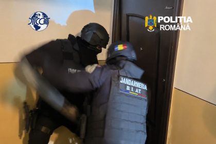 Retea de trafic de droguri de mare risc desfacuta