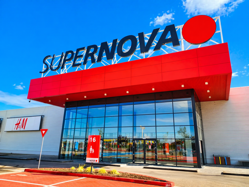 Supernova Pitesti organizeaza o petrecere cu spuma pe 9