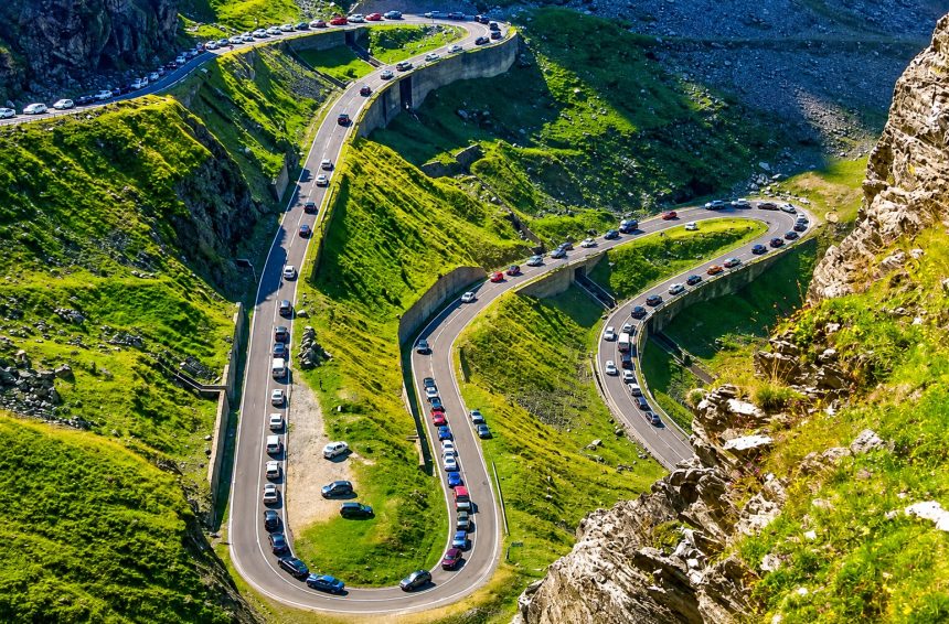 Transfagarasanul una dintre cele mai spectaculoase drumuri din