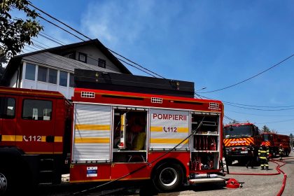 incendiu de proportii la o hala de materiale plastice si carton