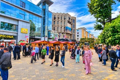 A debutat Toamna piteșteană, cel mai mare festival al orașului