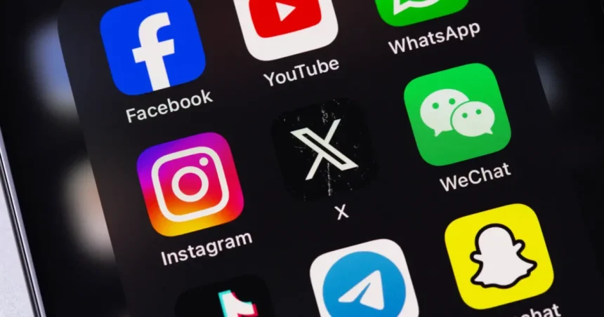 Accesul minorilor la TikTok, limitat prin noi restricții online