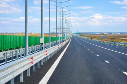 Autostrăzi, aeroporturi și căi ferate: regulile se schimbă