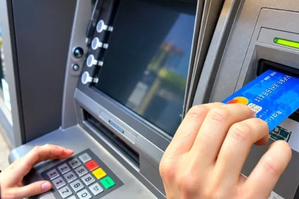 Bancomatele se schimbă radical. Câți bani vor putea scoate românii