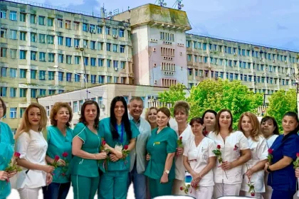 Cine sunt oamenii din spatele tratamentelor de la spital