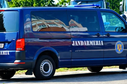 Intervenție de urgență a jandarmilor argeșeni la un meci