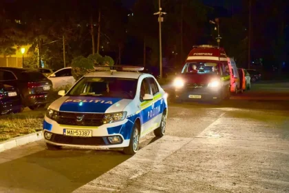 Situație îngrijorătoare la un liceu! Elev dus de urgență la spital