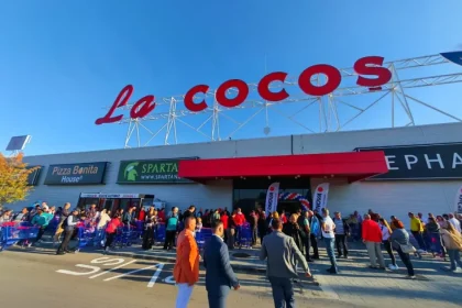 Supermarketul La Cocoș Pitești aniversează un an! Ce surprize pregătește