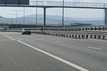 Trambulină pe A10 Sebeș–Turda: mașinile sar pe