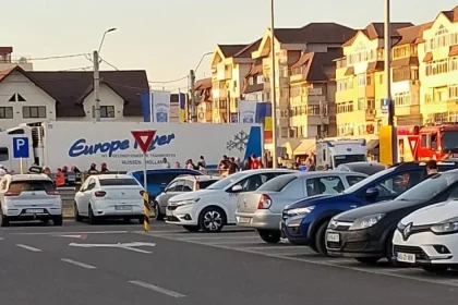 Accident deosebit de grav pe DN 7: Un pieton a fost lovit de TIR