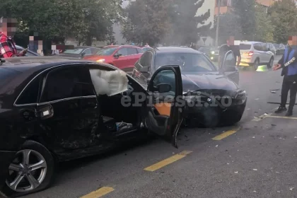 Accident frontal grav în Pitești cu victime