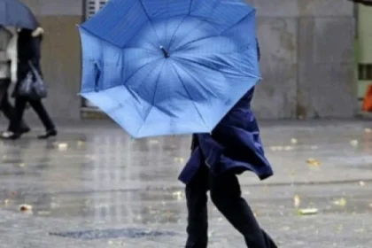 Avertizare meteo nouă: Cod Galben de vânt puternic