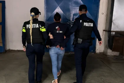 Femeie reținută pentru fapte deosebit de grave