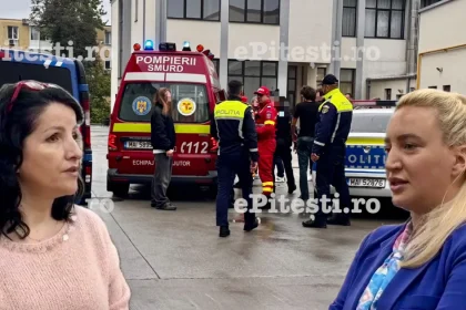 Și noi tremuram alături de ei! Noi detalii